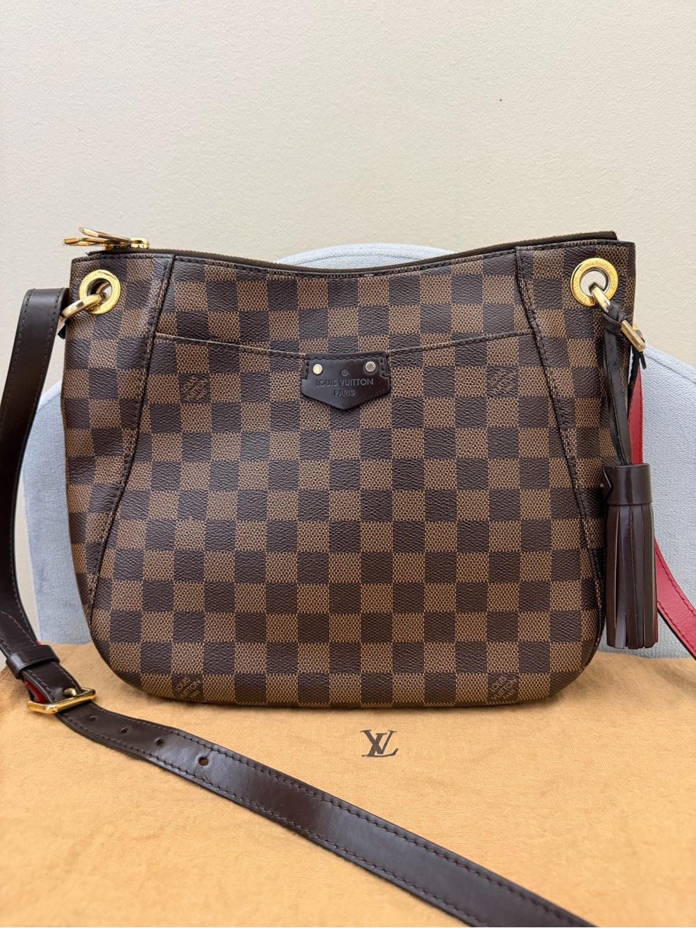 Authentic Louis Vuitton South Bank Besace Damier
